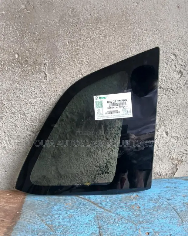 2023 Honda CRV Body Glass Available · Photo 1