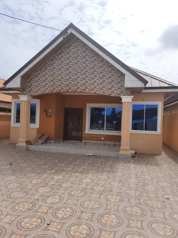 3bdrm House in Tempo Estate, Spintex for rent · Photo 1