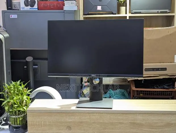 Dell P2419hc · Photo 1