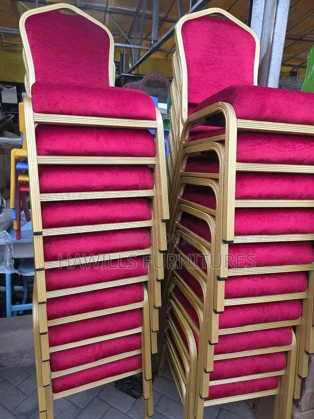 Stacking Banquet Chair For Events. · Photo 1