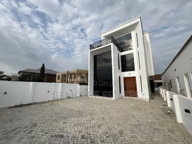 6bdrm House in East Legon Hills for sale · Photo 1