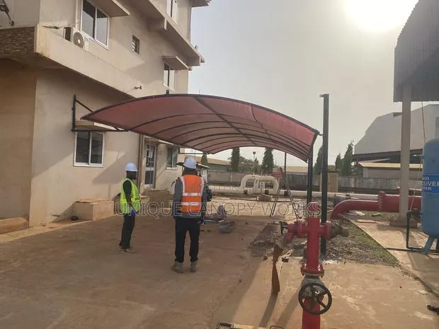 Unique Canopy · Photo 1