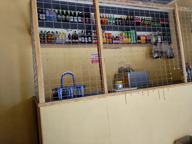 Drinking Bar for Sale · Photo 1