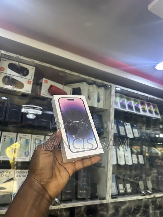 New Apple iPhone 14 Pro 128 GB Purple · Photo 1