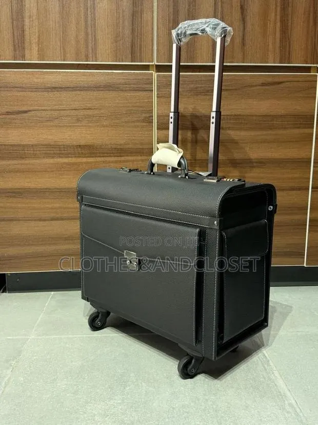 Tectake Black Leather Traveling Bag · Photo 1