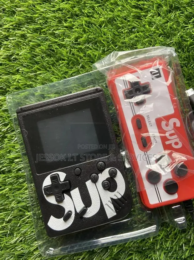Digital Mini Handheld Game Console · Photo 1