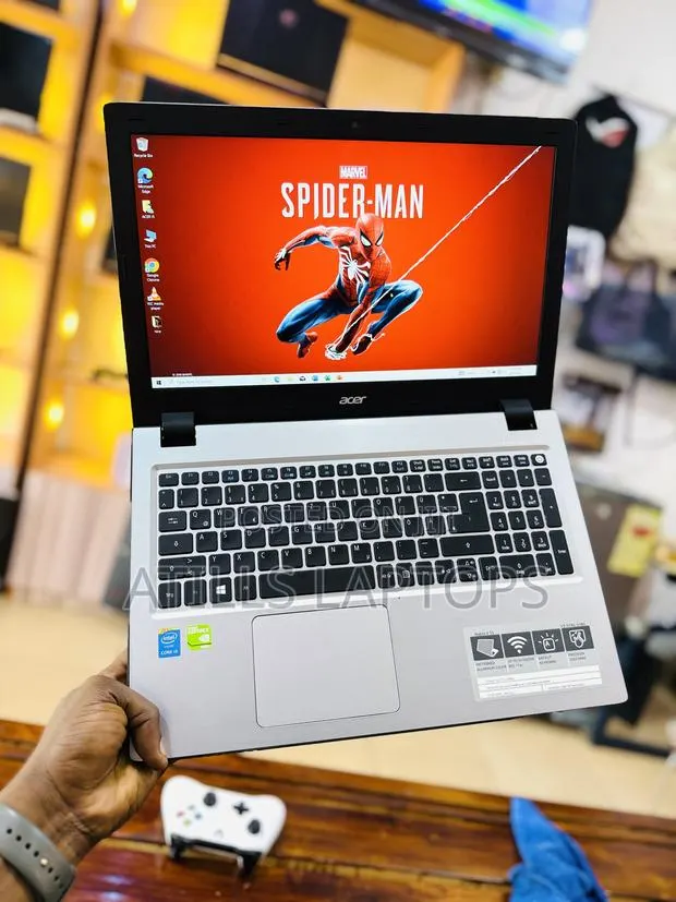 Laptop Acer Aspire 3 8GB Intel Core i5 SSHD (Hybrid) 1T · Photo 1