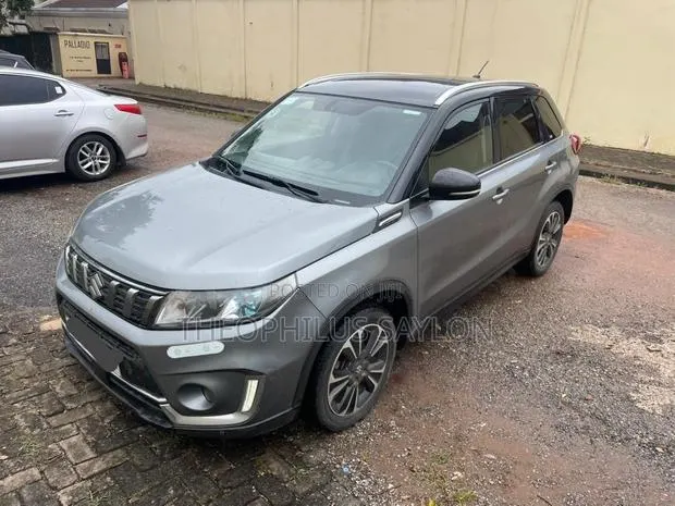 Suzuki Vitara 2020 Gray · Photo 1