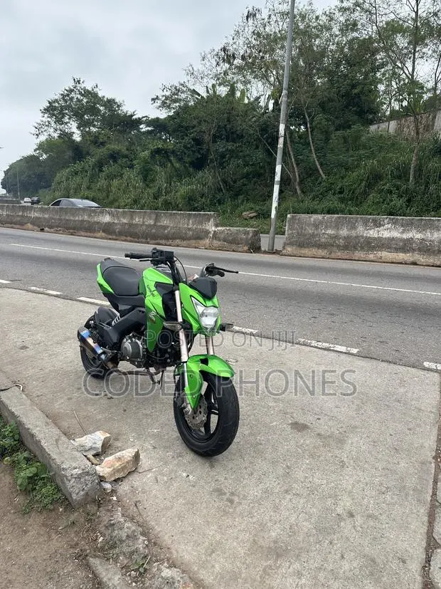 Kawasaki Z125 Pro 2018 Green · Photo 6