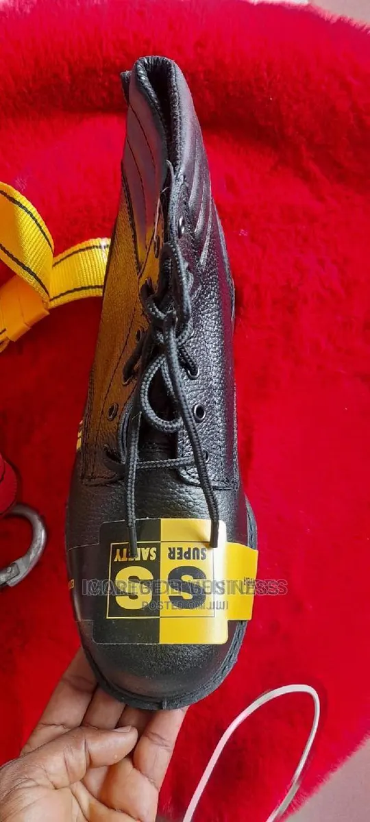 Super Safety Quality Boots · Photo 1