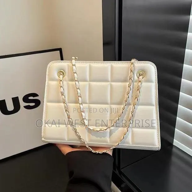 Stylish Bags · Photo 1