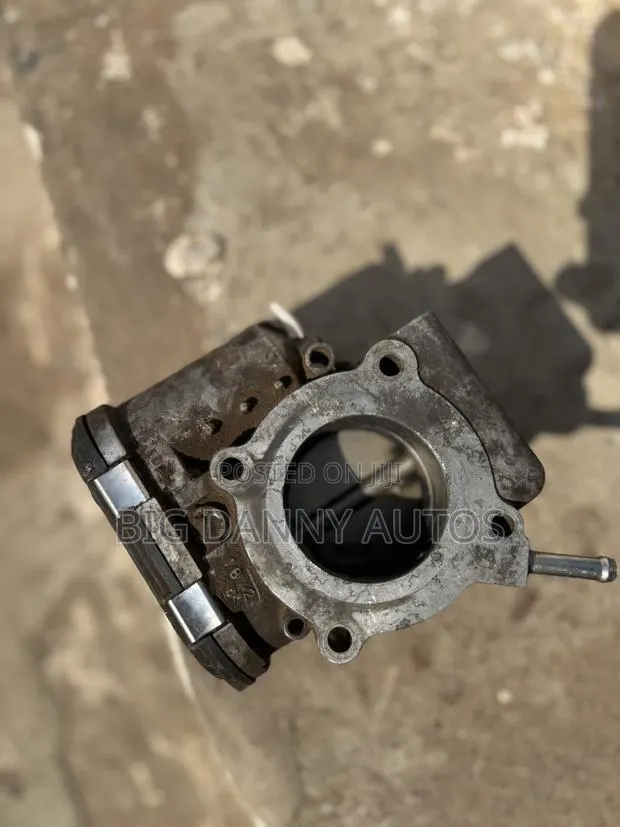 Hyundai Accent Throttle · Photo 1
