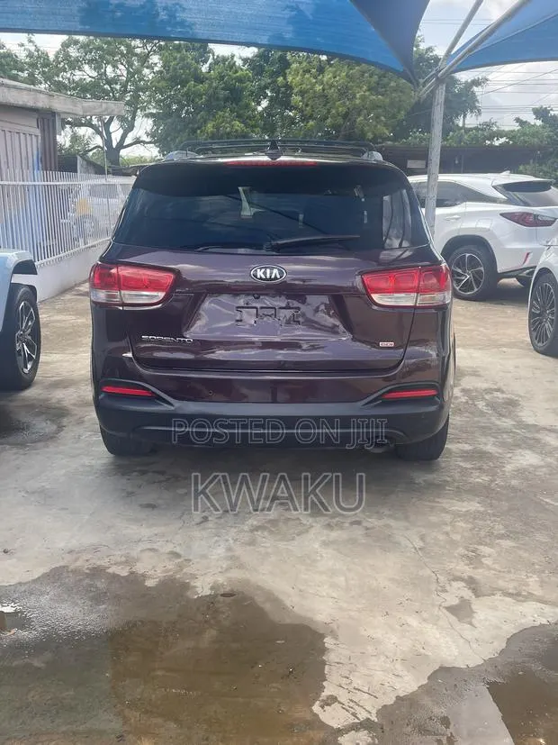 Kia Sorento 4dr SUV 2016 Brown · Photo 1