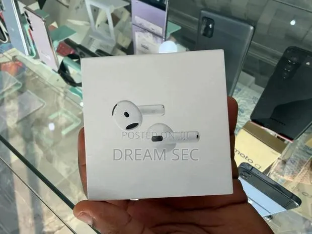 Apple Airpods 4 · Photo 1