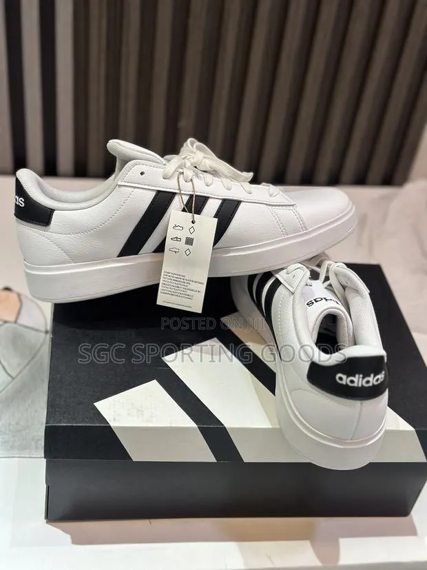 Adidas Barreda Decode Shoe in White // Original Quality. · Photo 1