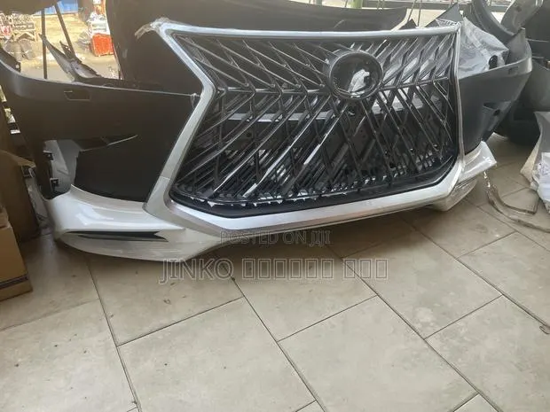 Lexus LX 570 2017-2021 Front Bumper Complete With Spoiler · Photo 1