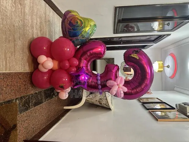 Grand Bouquet,Money Bouquet,Available · Photo 1