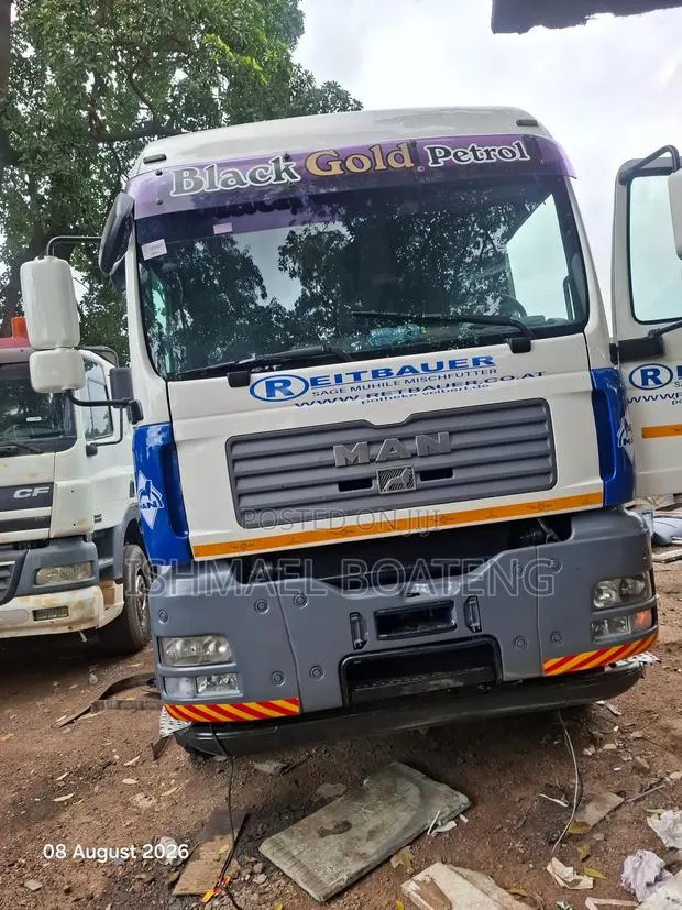 MAN Diesel TGA Head Double Axle · Photo 1