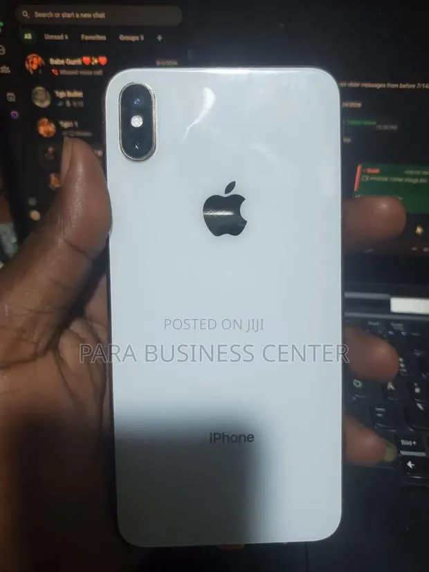 Apple iPhone XS Max 256 GB Gold · Photo 1