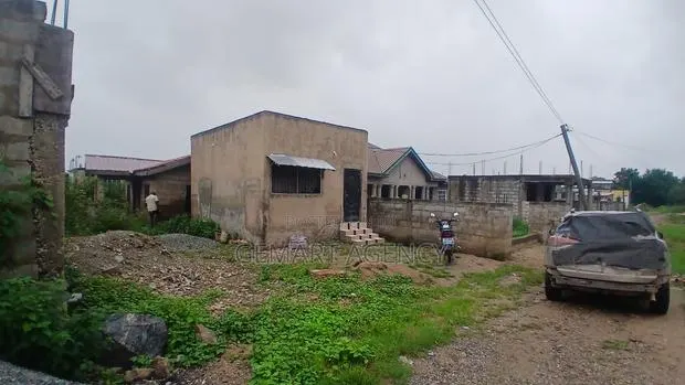 Quarter Plot of Land for Sale at Pokuase, Accra · Photo 1