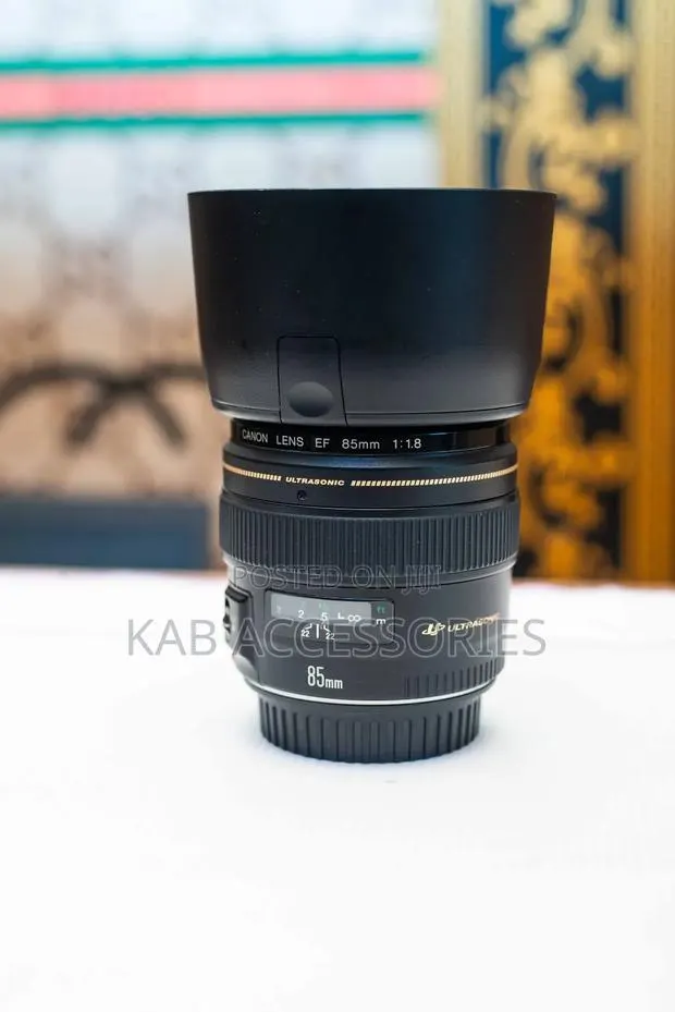Canon 85mm F1.8 USM · Photo 1