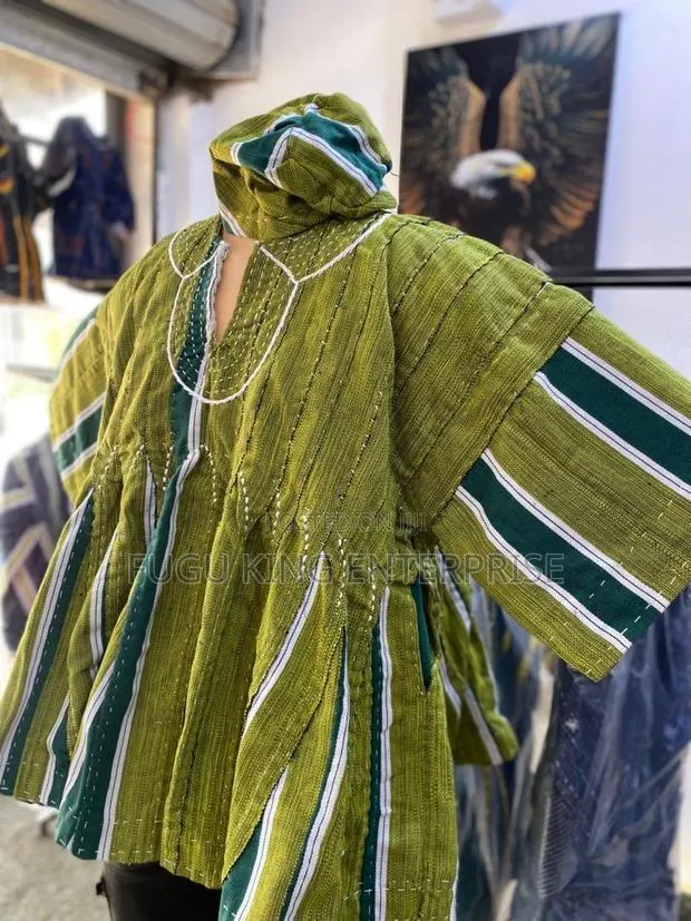 Men Smock and Batakali · Photo 1