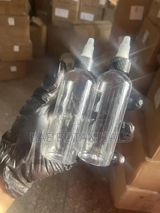 Transparent 100ml Applicator Bottle With Black Cover · Photo 1