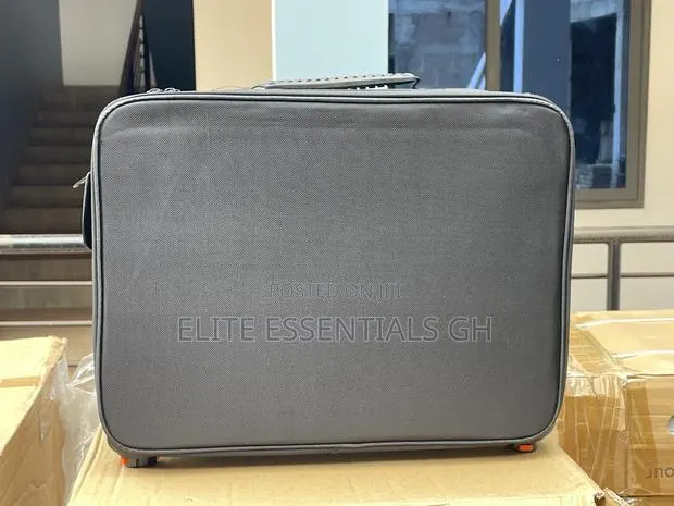 Professional Make Up Bag · Photo 1