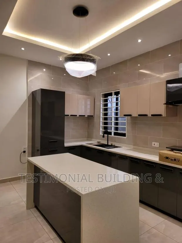 4bdrm House in Testimonial Building, Lake Side Estate for sale · Photo 1