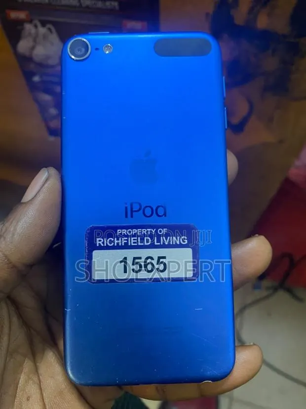 iPod Touch 7th Generation 32 Gig · Photo 1