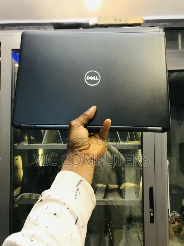 Laptop Dell Latitude 5490 8GB Intel Core i5 SSD 256GB · Photo 1
