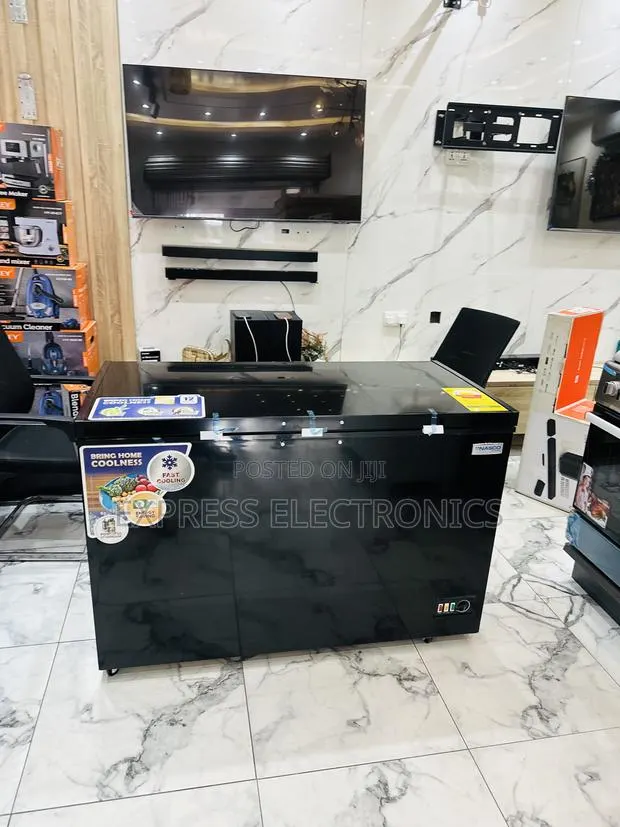Lovely New Black 400l Chest Freezer Nasco · Photo 1