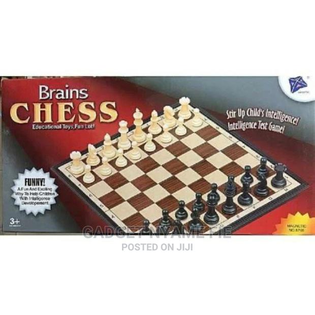 Brains Chess Board · Photo 2