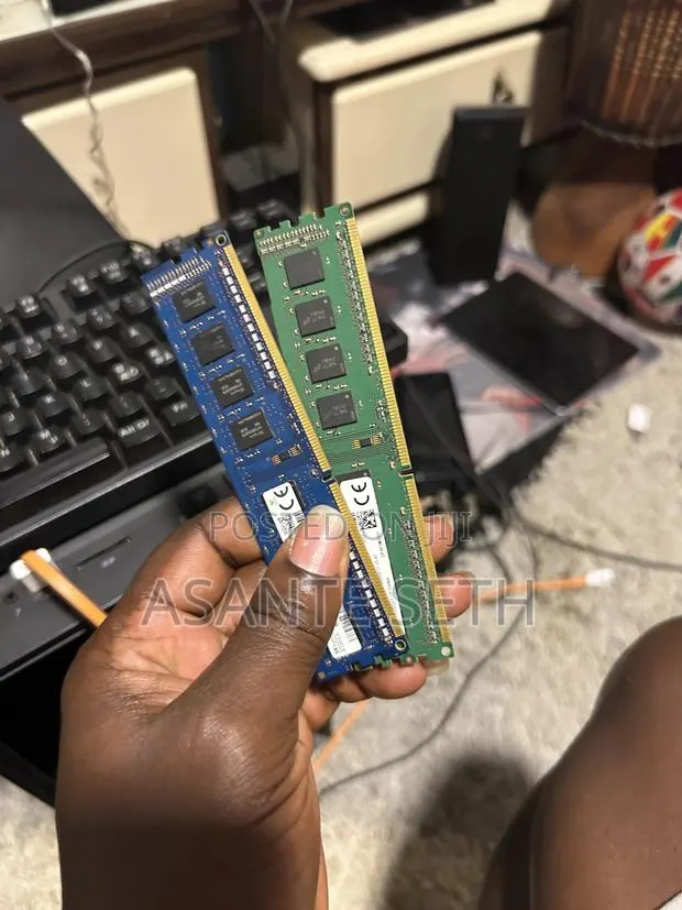 Desktop Ram 4gb 2rx8 P3l Good For Gaming · Photo 1