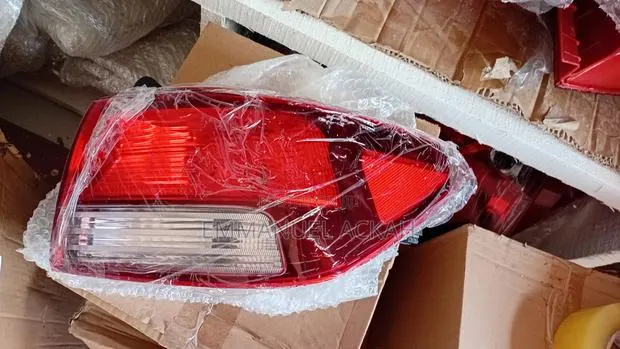 Kia Rio 2019 Taillight Pair · Photo 1