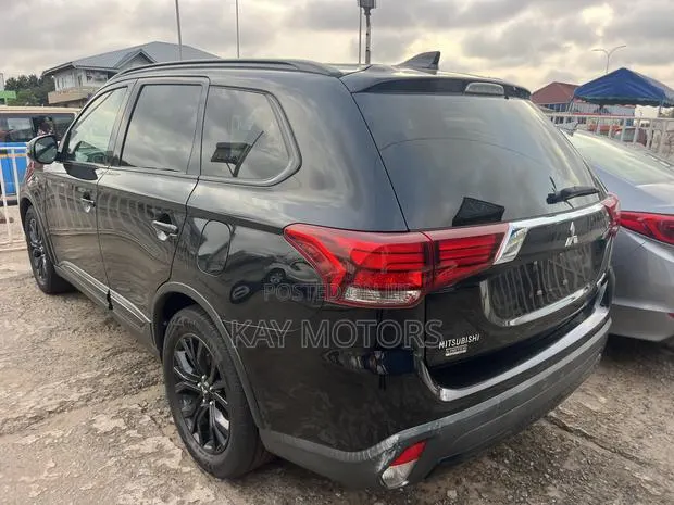 Mitsubishi Outlander SE AWC 2019 Black · Photo 1
