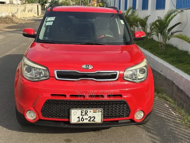 Kia Soul Base Hatchback 2017 Red · Photo 1