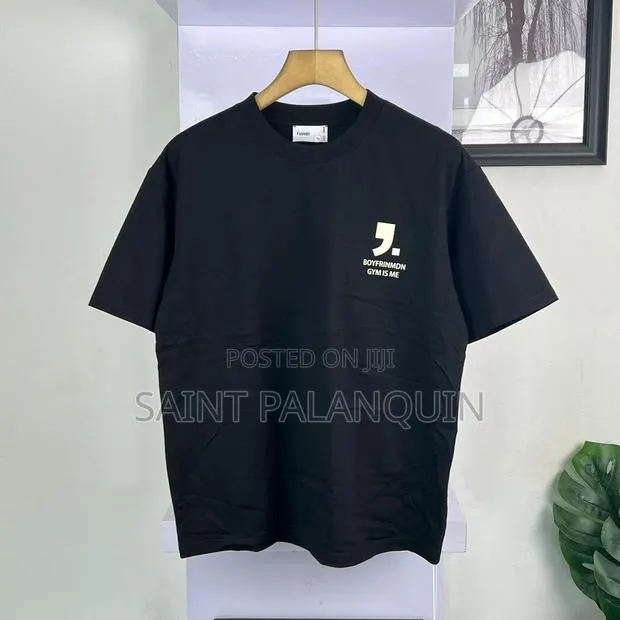 Oversized T-Shirt · Photo 1