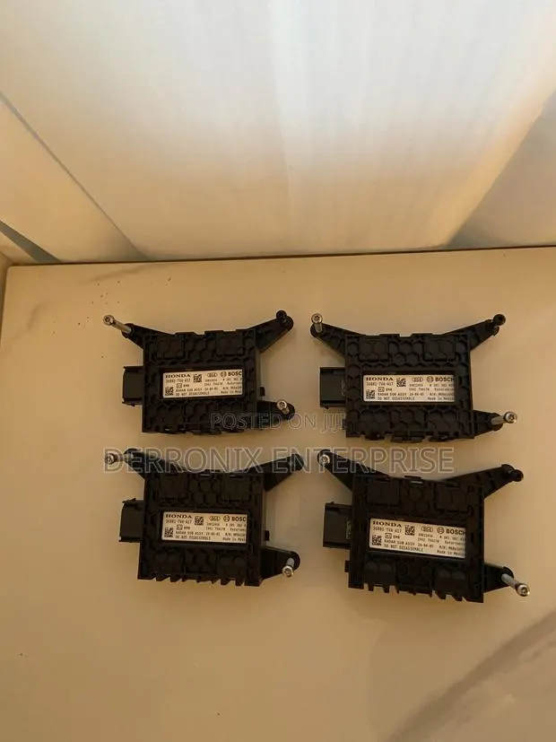Honda Accord 18-20 Radar Sensor · Photo 1
