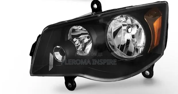 Dodge Ram Headlight · Photo 1