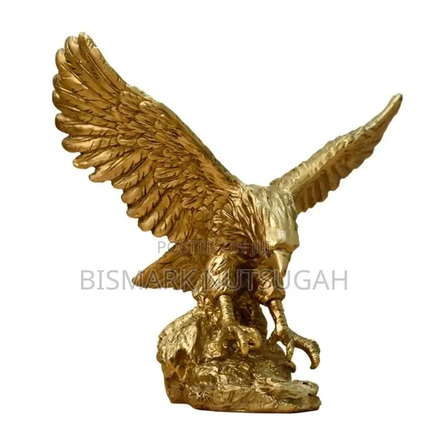 Eagle Golden Sculpture Statues Room Decor · Photo 1