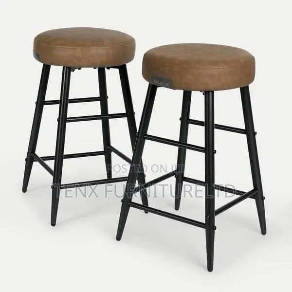 Bar Stool With Metal Base () · Photo 1