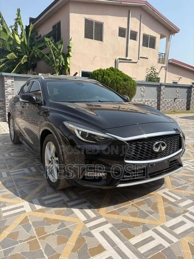 Infiniti QX30 2019 Black · Photo 1