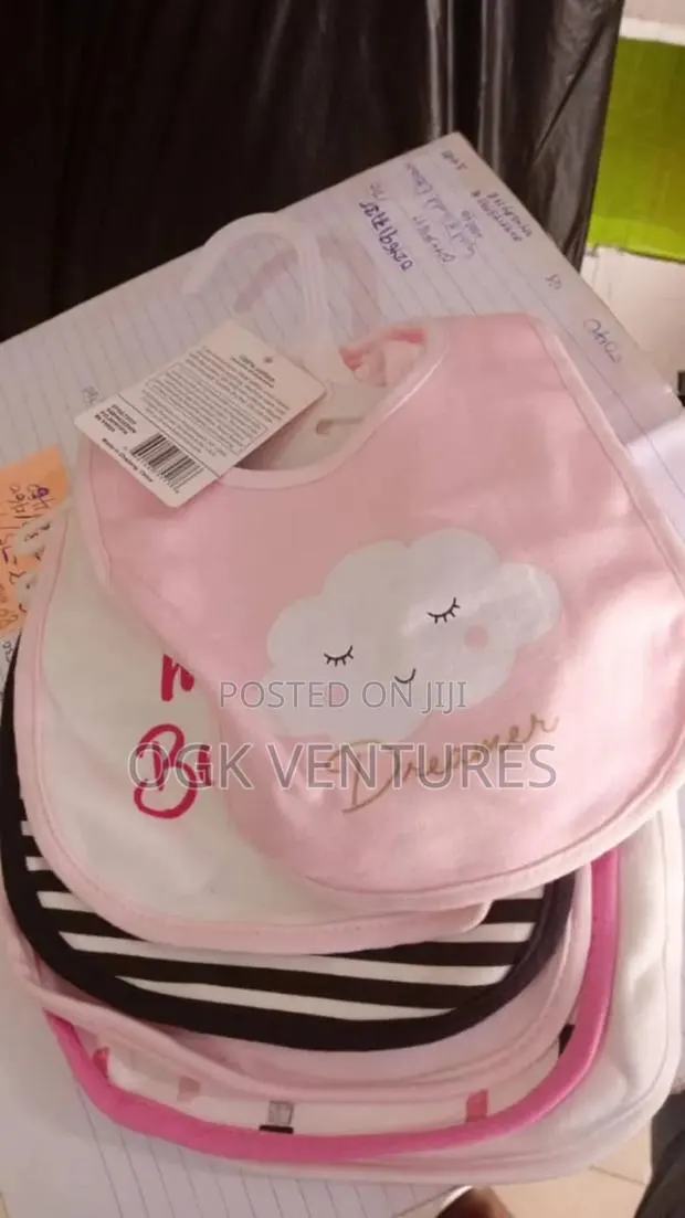 Baby Bibs Set · Photo 1