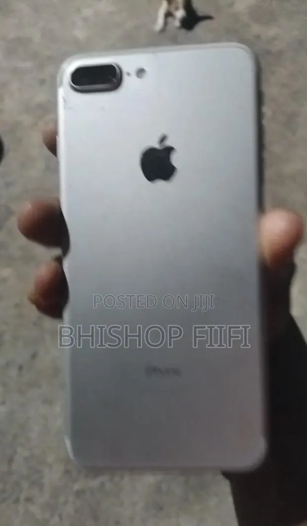 Apple iPhone 7 Plus 128 GB White · Photo 1