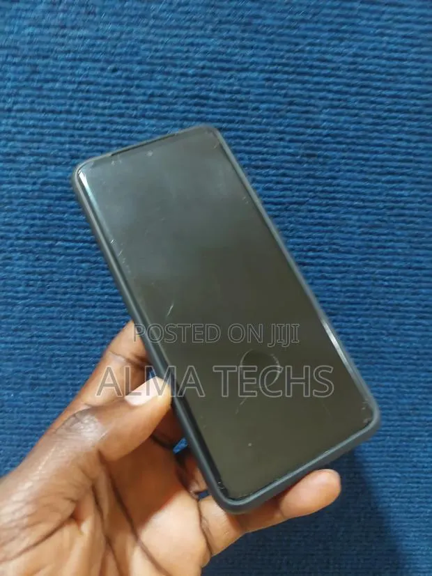 Samsung Galaxy S20 128 GB Black · Photo 1