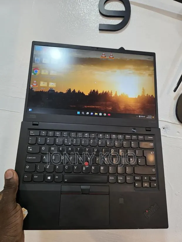 Laptop Lenovo ThinkPad X1 Carbon 8GB Intel Core i7 SSD 256GB · Photo 1