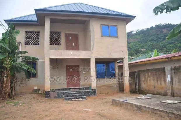 4bdrm House in Pokuase for sale · Photo 1