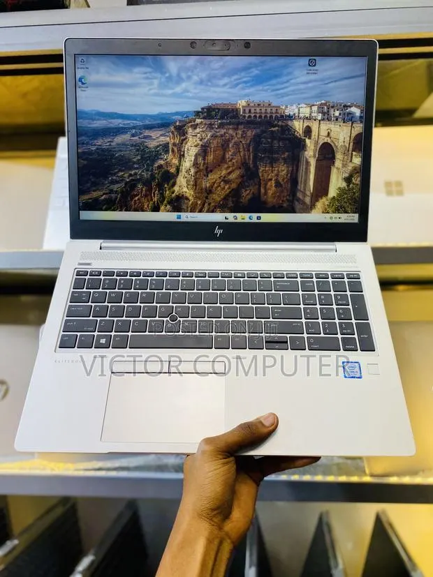 Laptop HP EliteBook 850 G6 8GB Intel Core i5 SSD 256GB · Photo 1