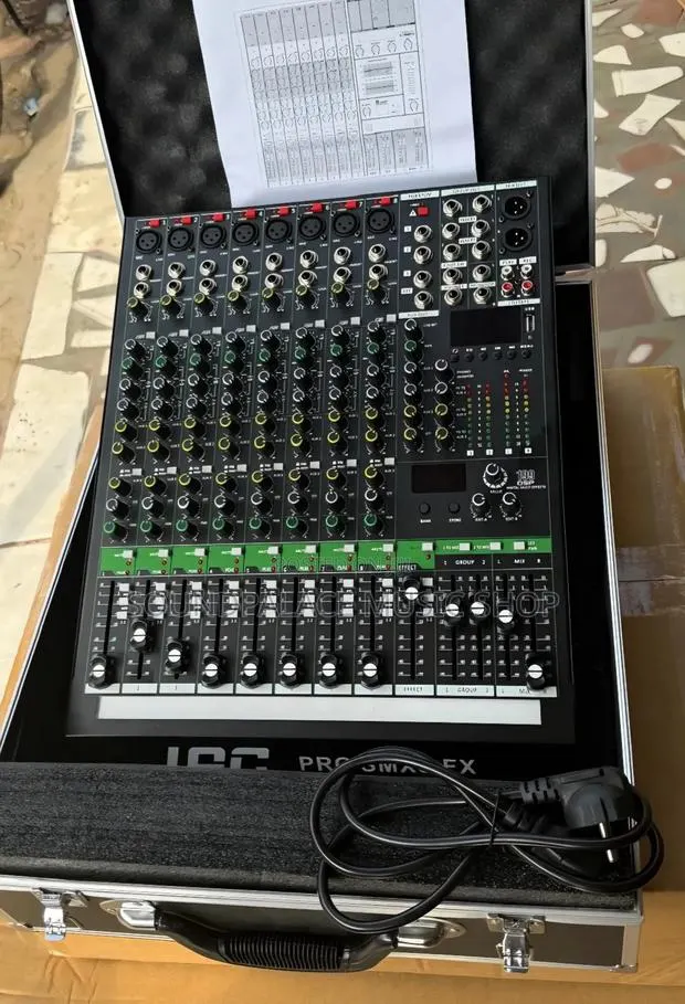 Jac Pro SMX 12-Fx 12-Channel Professional Mixer. · Photo 1